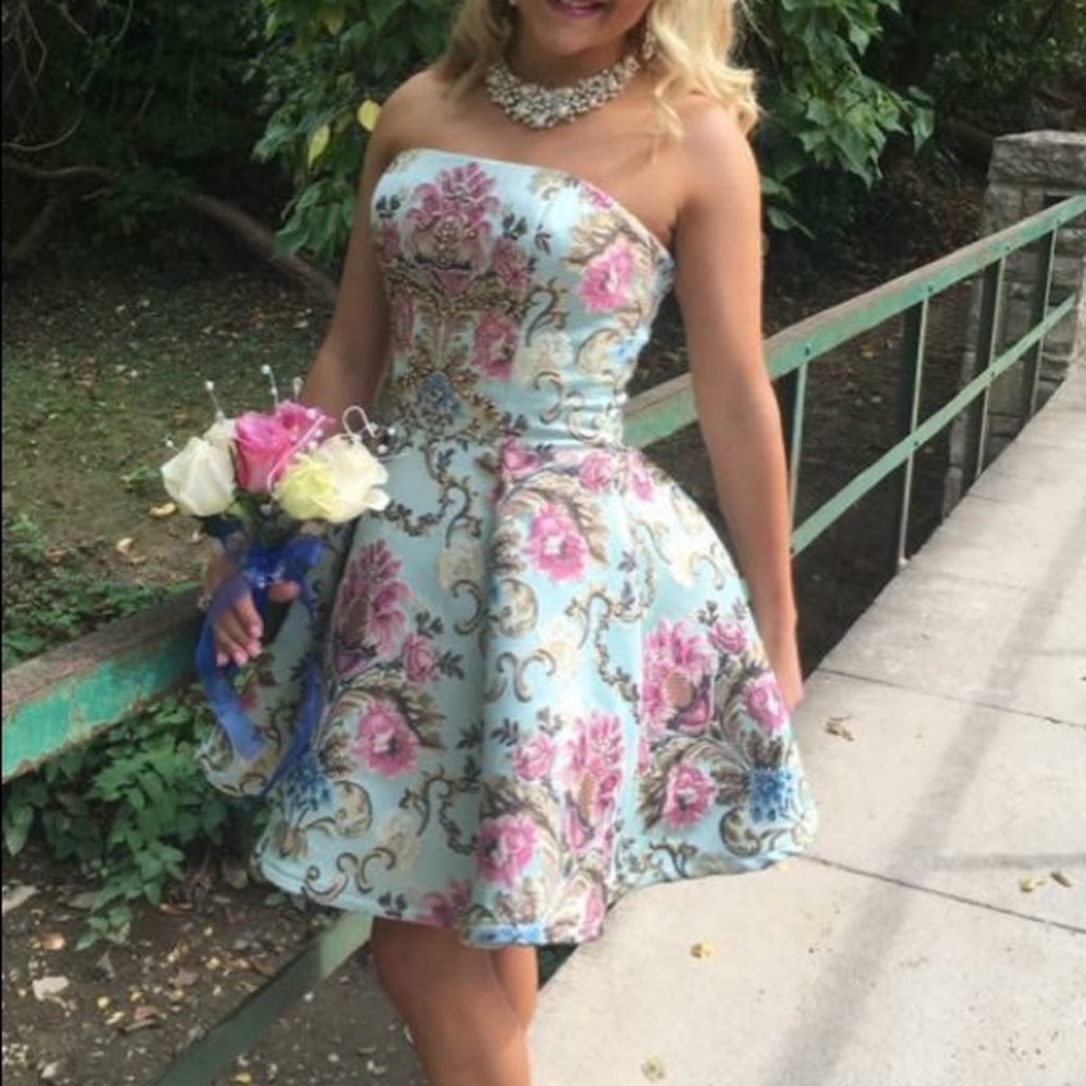 Homecoming dress